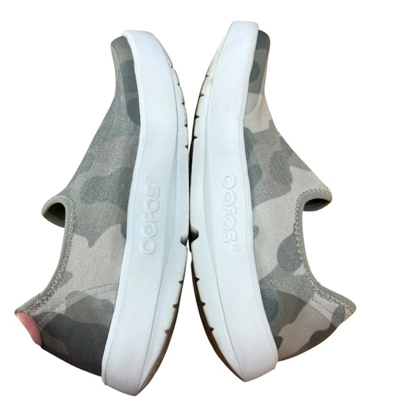EUC OOFOS Women’s OOMG EEZEE LOW LTD Camo lightweight Slip-On Shoes Sz 6 - Picture 4 of 10